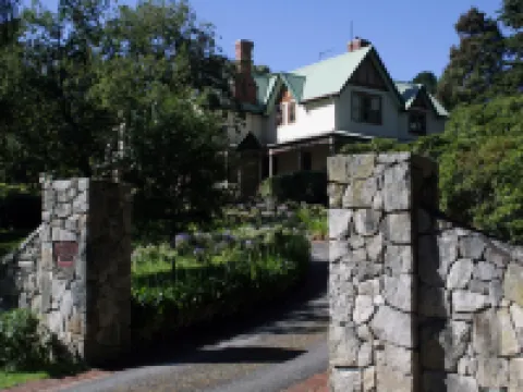 Franklin Manor Hotels in Strahan