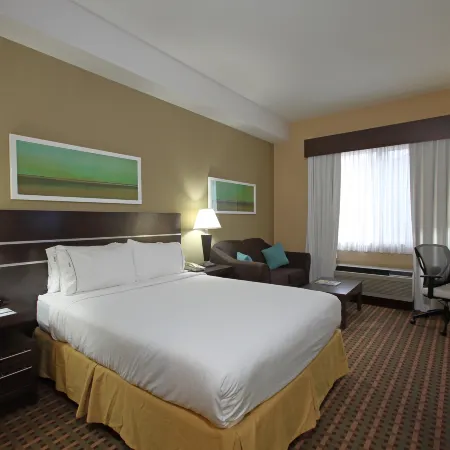 Holiday Inn Express & Suites VERNON by IHG
