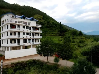 47 Hill Hotels in Bhuntar
