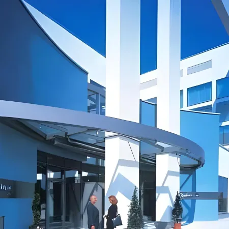 Radisson Blu Hotel, Hannover Отели рядом с достопримечательностью «Бемероде»