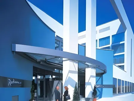 Radisson Blu Hotel, Hannover Отели в г. Ганновер