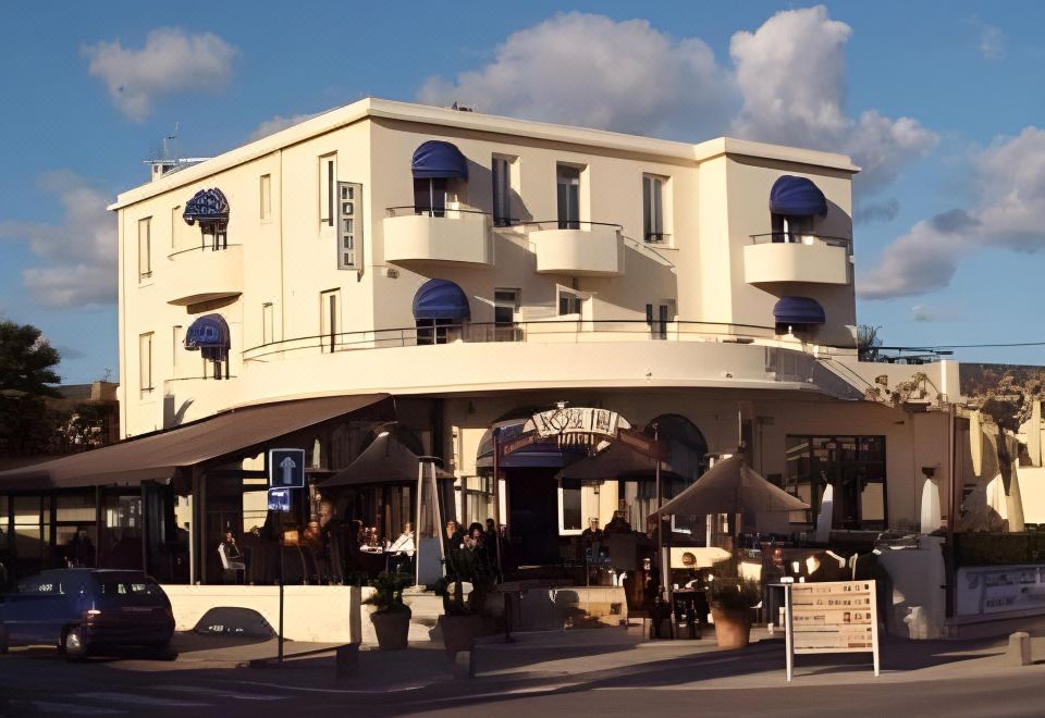 hotel overview picture
