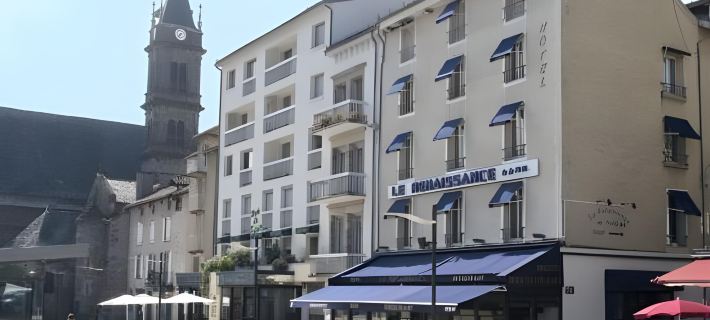 Le Renaissance Hotels in Cantal