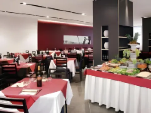 ホテル エデン イェーゾロのホテル