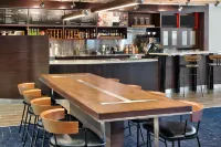 Courtyard by Marriott Johnson City - bar