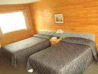 Dreamland Motel
