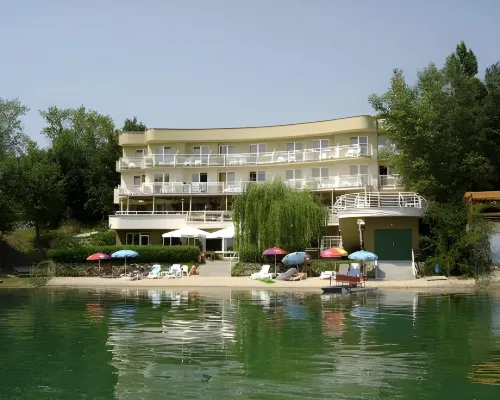 Hotel Zátoka Hotels in Senec