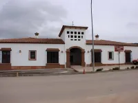 Apartamentos Turísticos - Hostal Los Alisos Hotel di Tajo - Salor