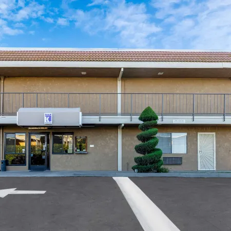 Knights Inn Madera Hotels in Madera County