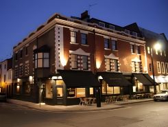 The White Star Tavern