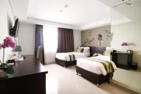 Ramedo Hotel makassar Hotel dekat Menara Pinisi UNM