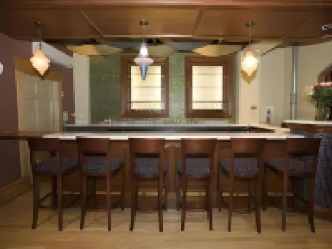 Carleton of Oak Park Hotels in Oak Park