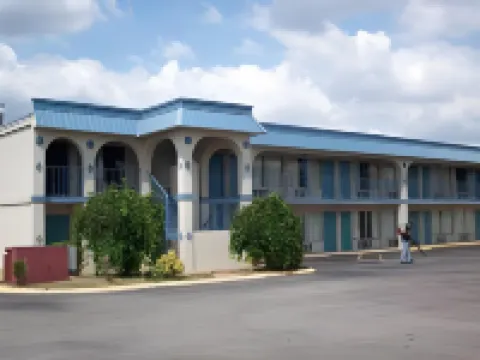 Knights Inn Murfreesboro