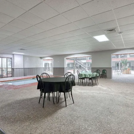 Quality Inn & Suites Downtown