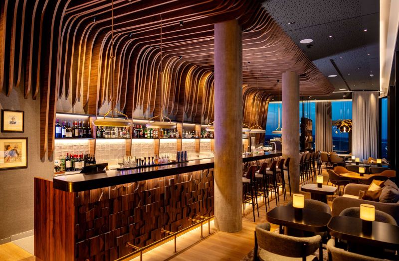Radisson Blu Hotel at Porsche Design Tower photo 4
