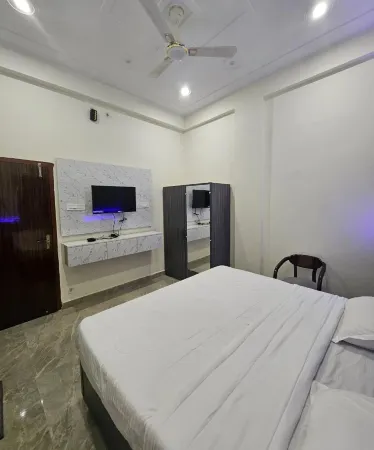 Raghupati Raghav Raja Ram Inn