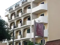 Hotel & Apartments Villa Linda
