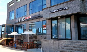 Yeongdeok Cheongsonghoe Snow Crab Pension
