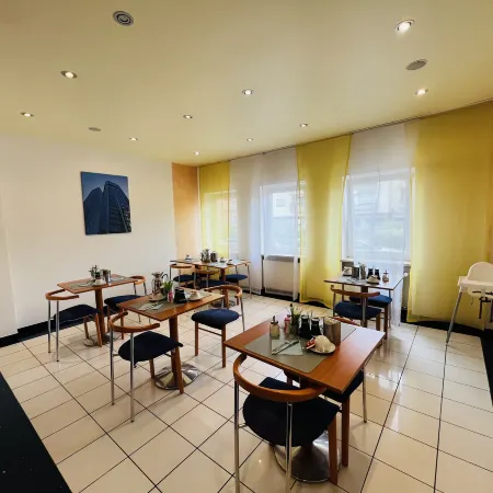 Hotel Niederräder Hof Отели рядом с Аэропорт Франкфурт-на-Майне