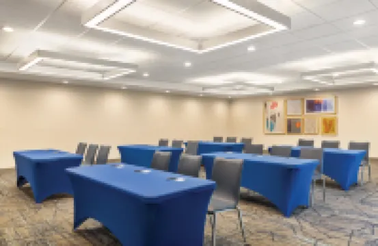 Holiday Inn Express & Suites BESSEMER - BIRMINGHAM SW by IHG