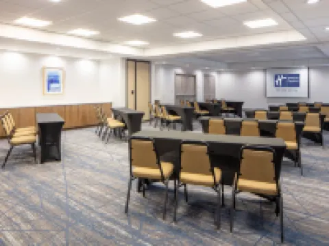 Holiday Inn Express & Suites TURLOCK-HWY 99 by IHG Hotels in Turlock