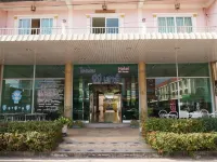 All Day Hotel Hôtels à : 