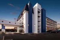 Clarion Inn & Suites Near the Leconte Center Pigeon Forge Hotels in 