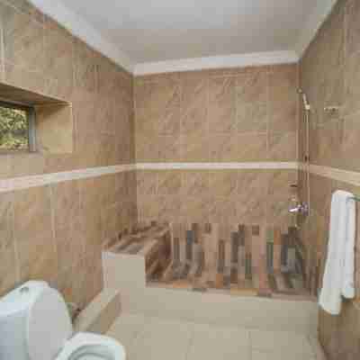 Extra-Large Room in Lubumbashi Rooms