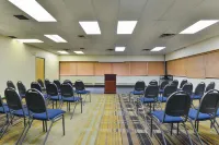 Ramada by Wyndham Nisku Edmonton Airport Hotels in Nisku
