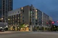 Embassy Suites by Hilton Atlanta Midtown Hotel a Fulton County