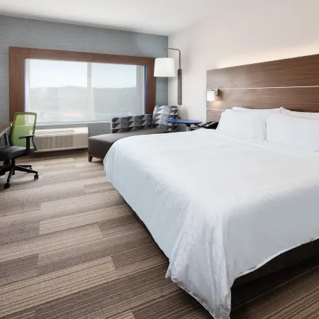 Holiday Inn Express & Suites MURRIETA - TEMECULA by IHG