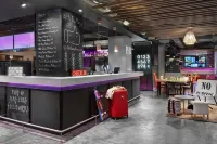 Moxy Bucharest Old Town - bar