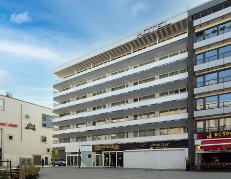 Aspire Palais Recklinghausen,Trademark Collection by Wyndham Отели рядом с достопримечательностью «Engelsburg»