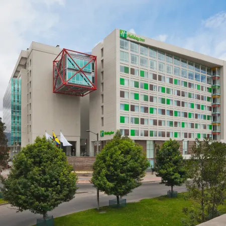 Holiday Inn BOGOTA AIRPORT by IHG Отели рядом с достопримечательностью «Парк развлечений Salitre Magico»