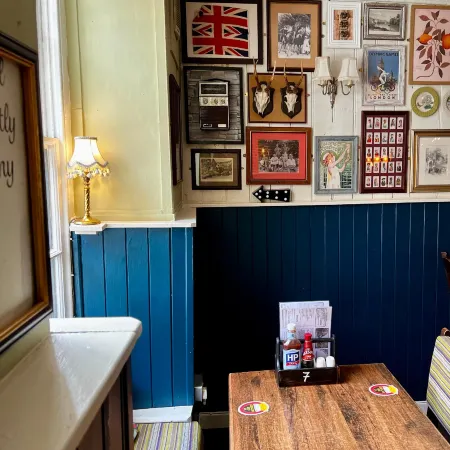 The Crown and Cushion
