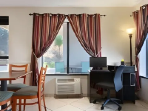 Days Inn by Wyndham Encinitas Moonlight Beach Hoteles en Encinitas