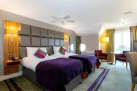 The Park Royal Hotel & Spa Hotels near Victoria park playground