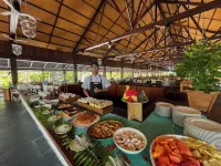 The Barefoot Eco Hotel Hotels near Children's Park