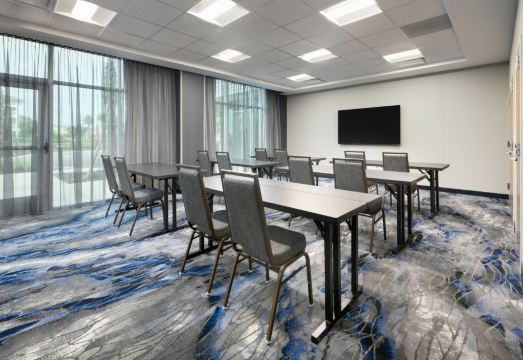 5. 페어필드 인 &..