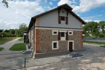 Park-hotel Svyatski Palac Отели в г. Святск