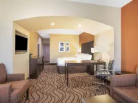 La Quinta Inn & Suites by Wyndham Beeville Hotels in Beeville