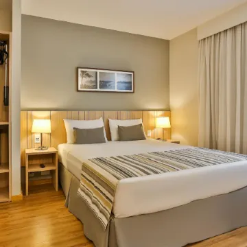 Days Inn by Wyndham Rio de Janeiro Lapa Отели рядом с достопримечательностью «Лестница Селарона»