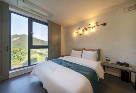 화장실 및 욕조