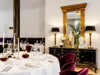 Victor's Residenz-Hotel Schloss Berg - breakfast