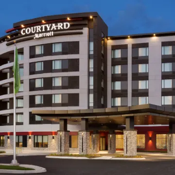 Courtyard Toronto Mississauga/West Hotels near Meadowvale