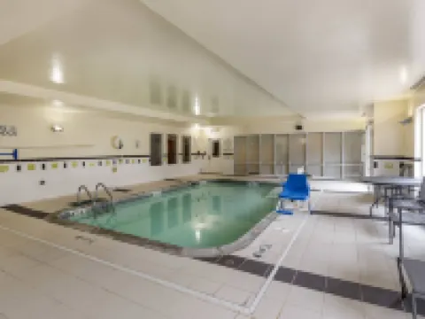 แฟร์ฟิลด์ อินน์แอนด์สวีทส์ บายแมริออท เท็กซาร์แคนา โรงแรมในเท็กซาร์คานา