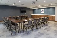 Hampton Inn & Suites Xenia Dayton Hotels in Cedarville