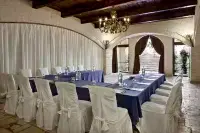 UNA HOTELS Regina Bari Hotels in Parco Scizzo-parchitello
