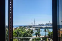 Port Plaza Apartments - Ocean View