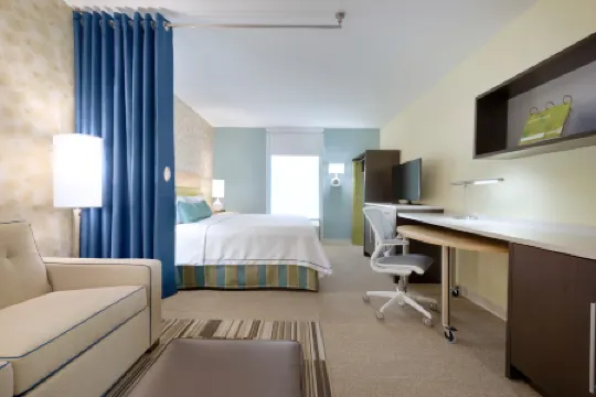 普拉特維爾希爾頓惠庭酒店